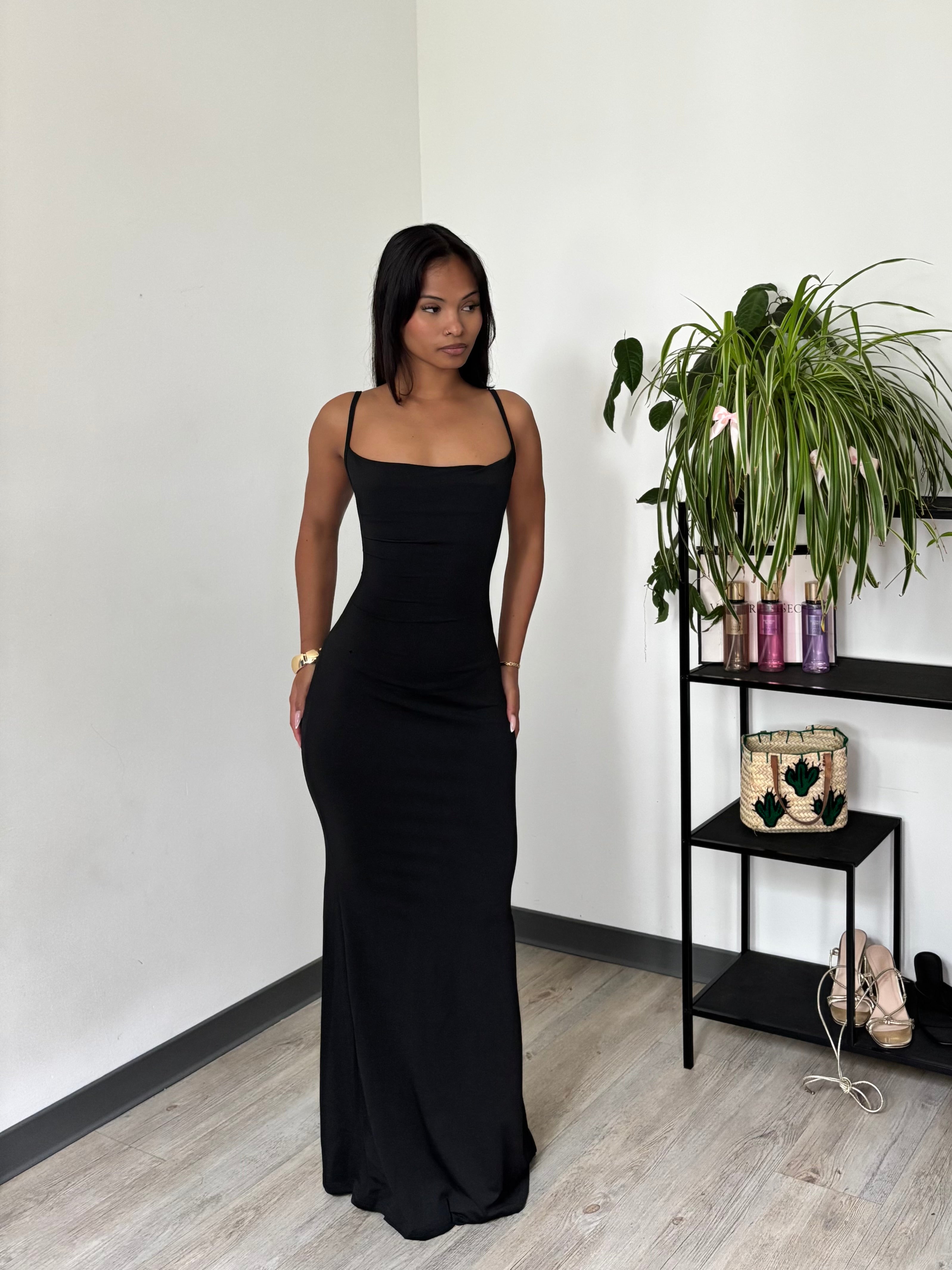 Robe Longue Noire Dos Nu - Naomi